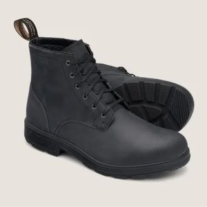 Blundstone #1931 Women’s Lace Up Boot in Rustic Black